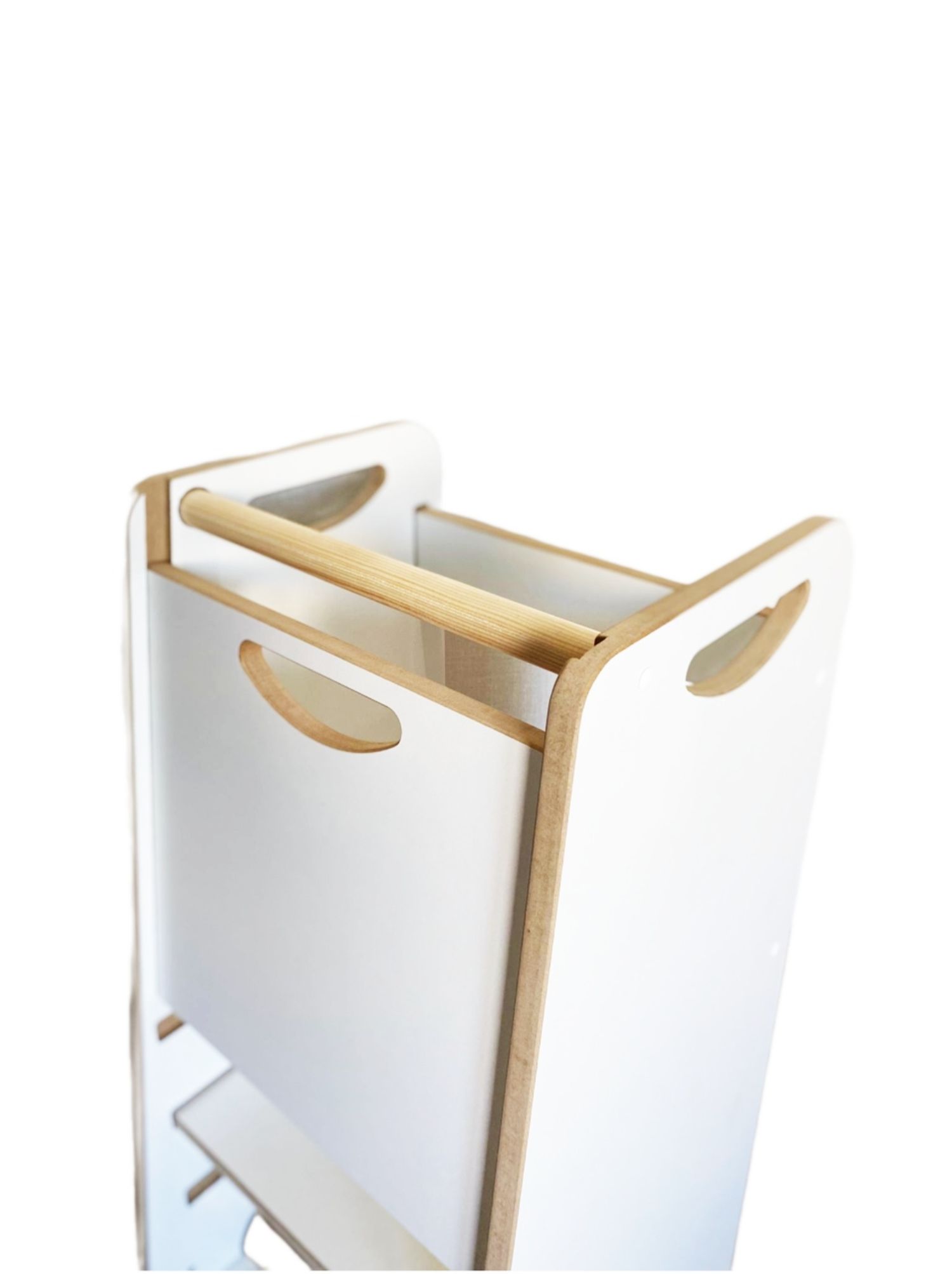 Köögiabiline Classic Slim, laste turvaline astumisredel köögis - Pilt 6