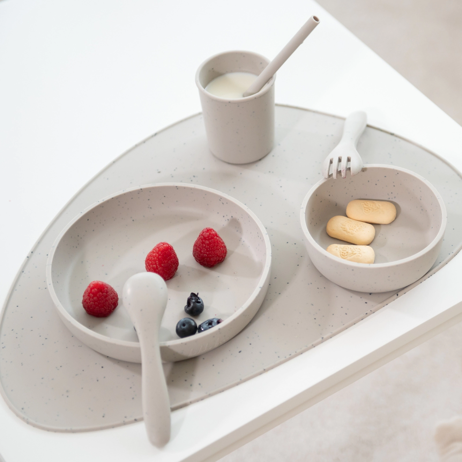 Kikkaboo Platinum Silicone 5-osaline söögikomplekt - Pilt 2