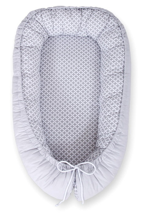 Kahepoolne beebipesa BOBONO Premium Cocoon rosetimustriga