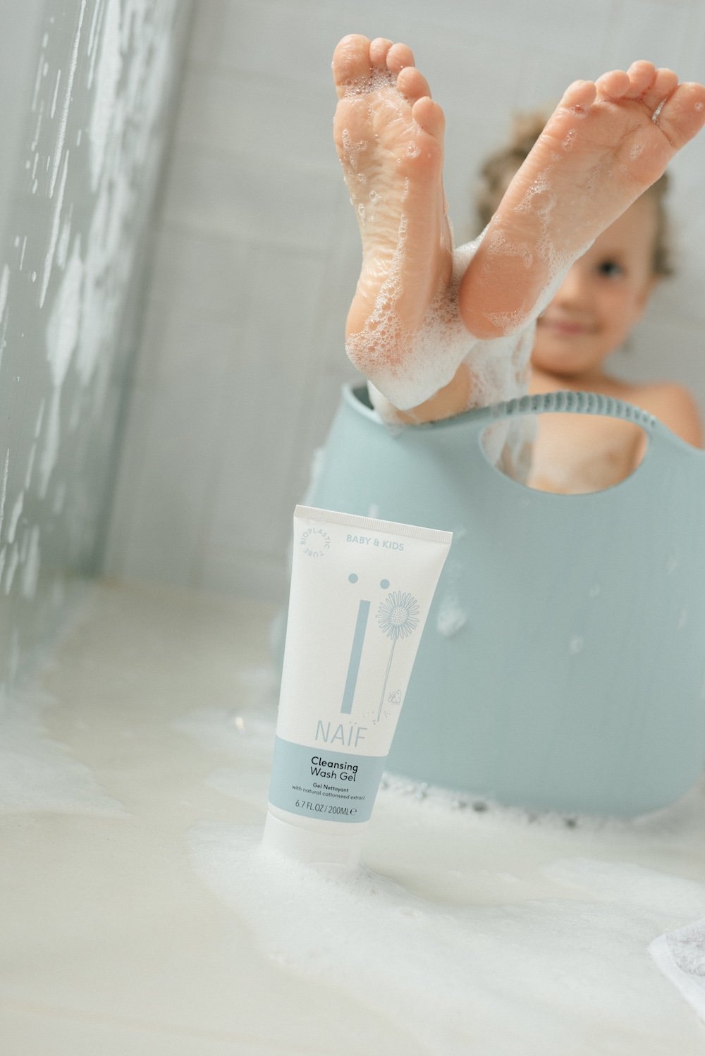 NAÏF pisaravaba pesugeel puuvillaseemne ekstraktiga, 200 ml